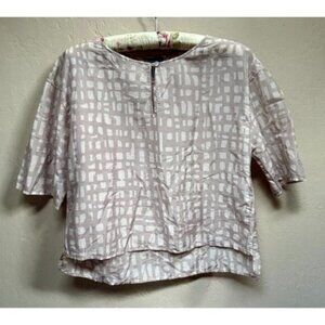 Oska Womens Size 0 Printed keyhole Hi-Low Crop Top Blouse Tan Half Sleeve Casual